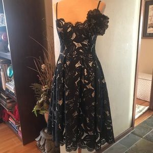 Lilly Pulitzer’s size 0 black lace dress